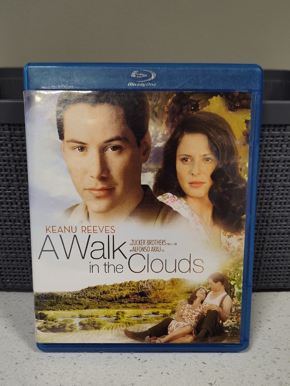 A Walk in the Clouds Blu-ray